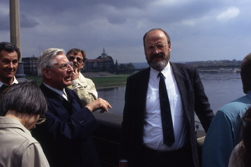 Auf der Augustusbrücke, Karl Andreas, Irene-Annette Bergs, Hans Brunner, Dieter Kunz und Dr. Joachim Neumann (v. l.)