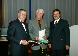 Dr. Peter Aschenberner, Helmut Lehmann und Hans Kern (v. r.)